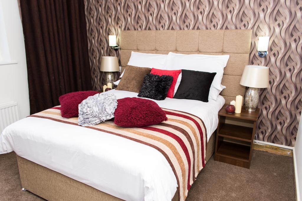 Trivelles Mayfair,Stockport Eksteriør bilde