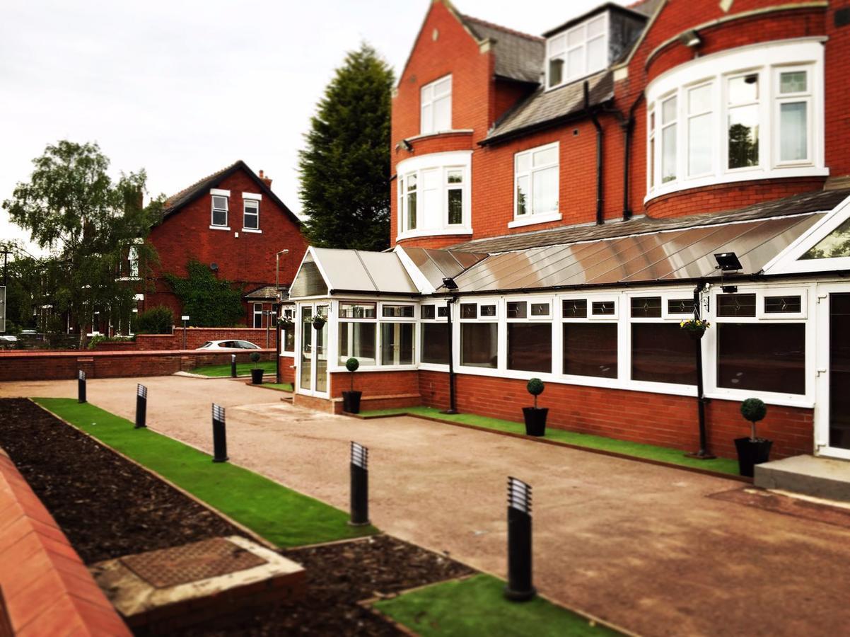 Trivelles Mayfair,Stockport Eksteriør bilde