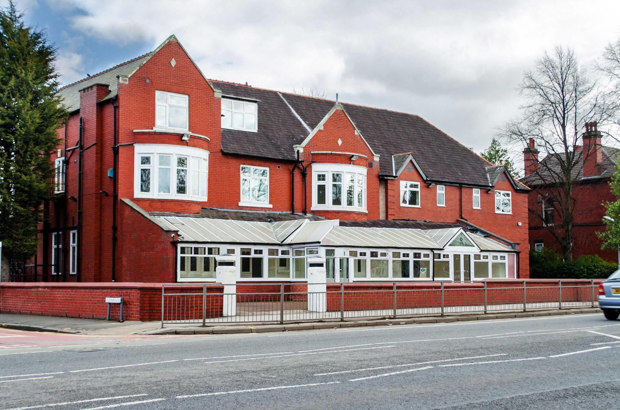 Trivelles Mayfair,Stockport Eksteriør bilde